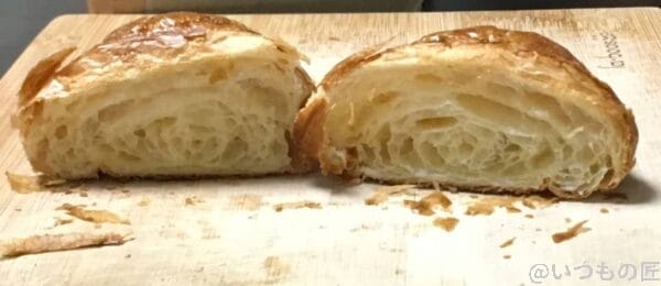 バルミューダで食パンを焼いてみた メゾンカイザー クロワッサン 水有りの場合