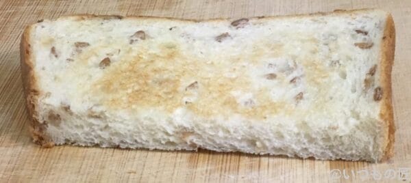 バルミューダで食パンを焼いてみた パスコ 超熟ライ麦入り 水有りの場合