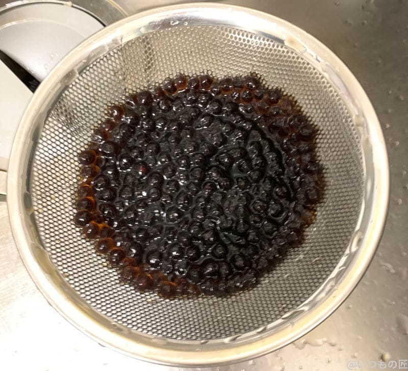 黒く艶やかなタピオカ