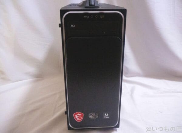 いつもの匠メインデスクトップパソコン 2020は以外にコンパクトだけど背が高い