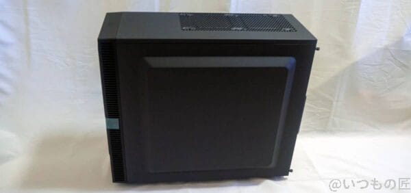 いつもの匠メインデスクトップパソコン 2020の側面から見たらデカい