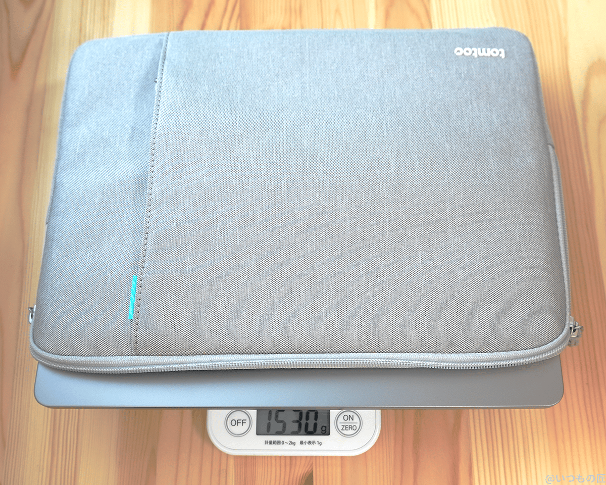 M2 MacBook Air＋保護シール＋保護ケースの重さは1,530g。