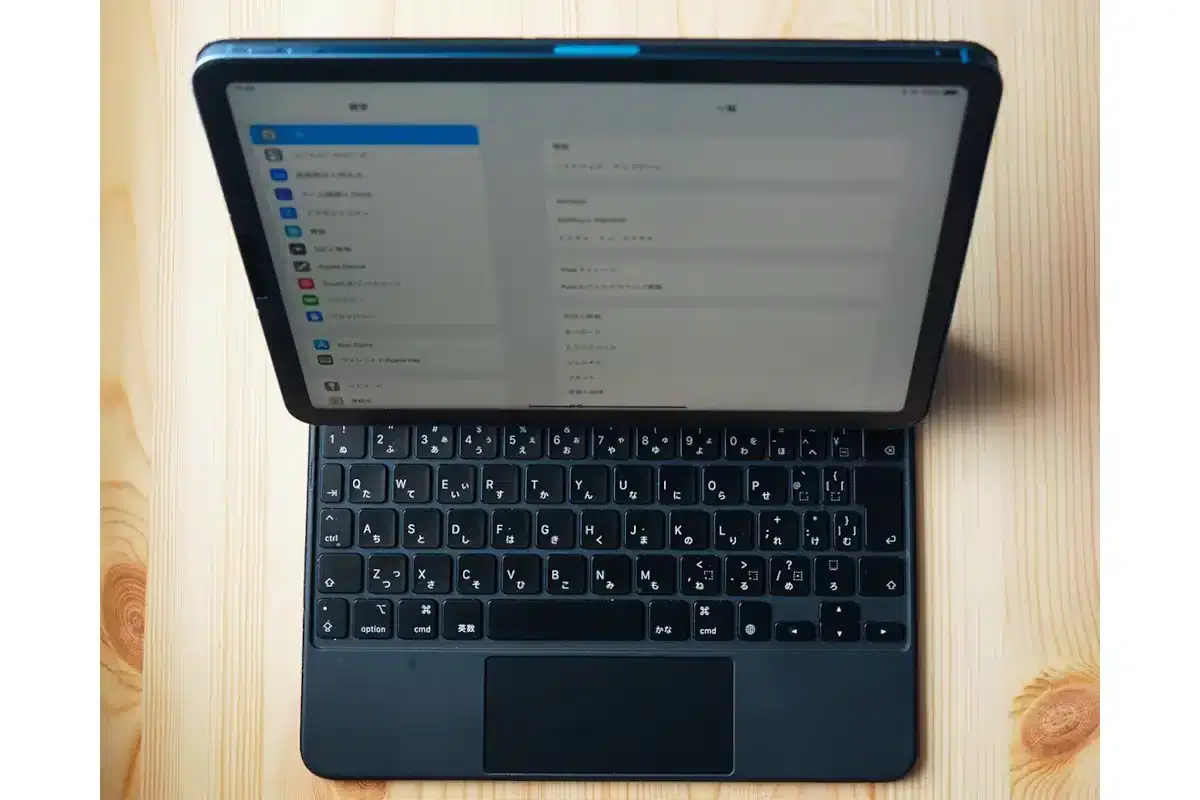 iPad Air5はMagic Keyboardとの組み合わせは、作業効率を考えると最強です。