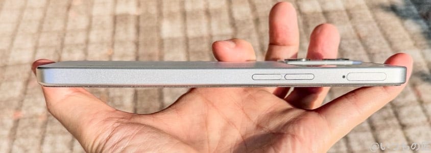 OPPO Reno9 A 左側面