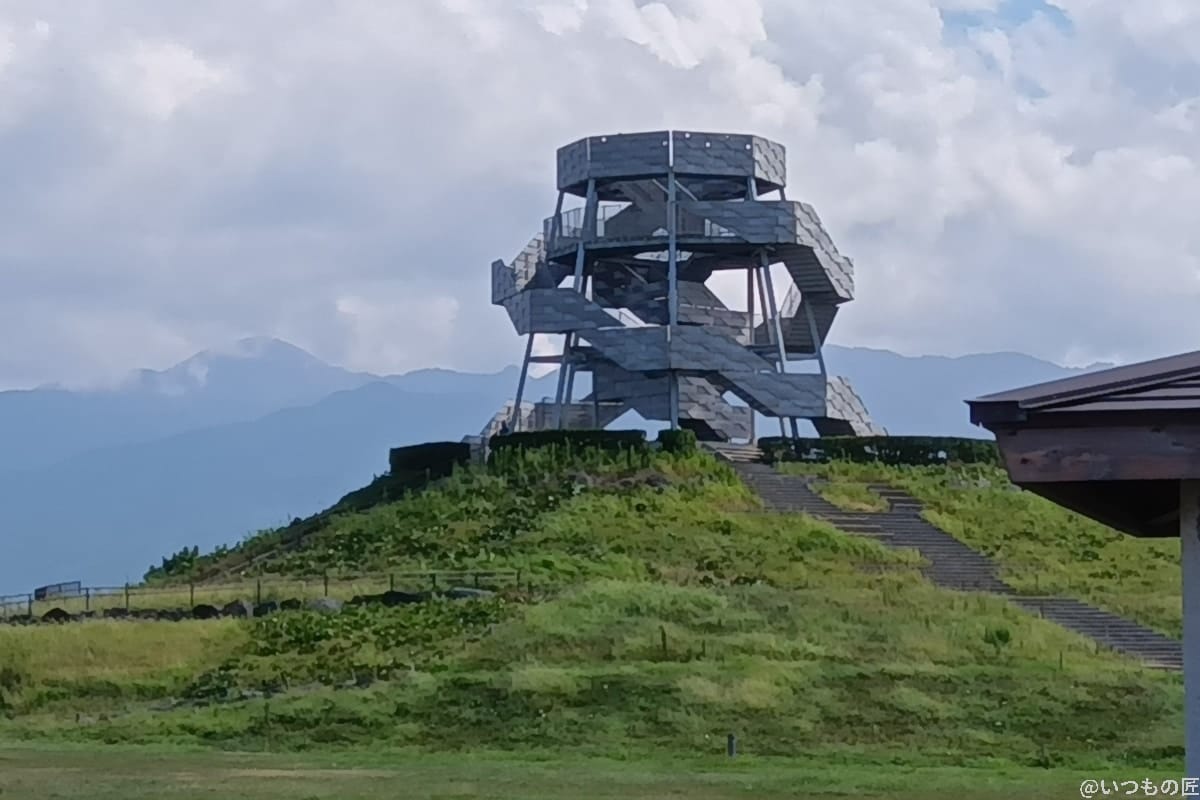 AQUOS wish3で撮影した建物の写真（倍率4倍）