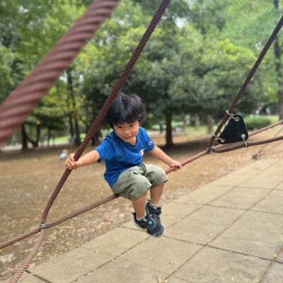 iPhone15 Proで前ボケ（ロープ）と後ろボケを作って被写体を際立たせた写真