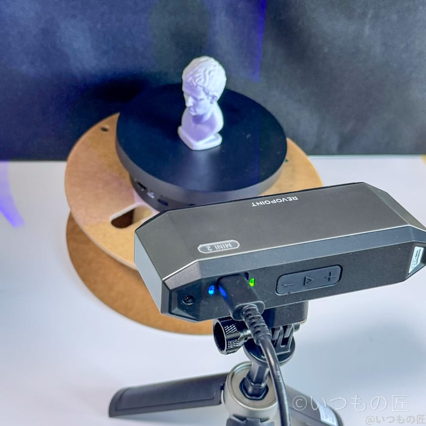 REVOPOINT MINI 2で彫刻レプリカを3Dスキャン