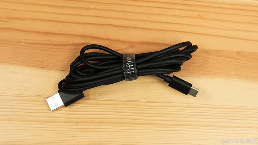 FIFINE AmpliGame AM6 レビュー 付属のUISB-Aケーブル