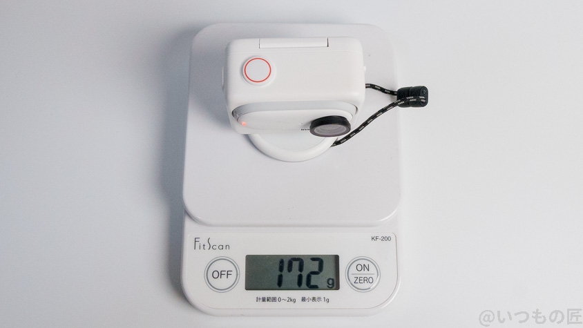 Insta360 GO 3 レビュー カメラとアクションポッド、磁気ペンダントの重量