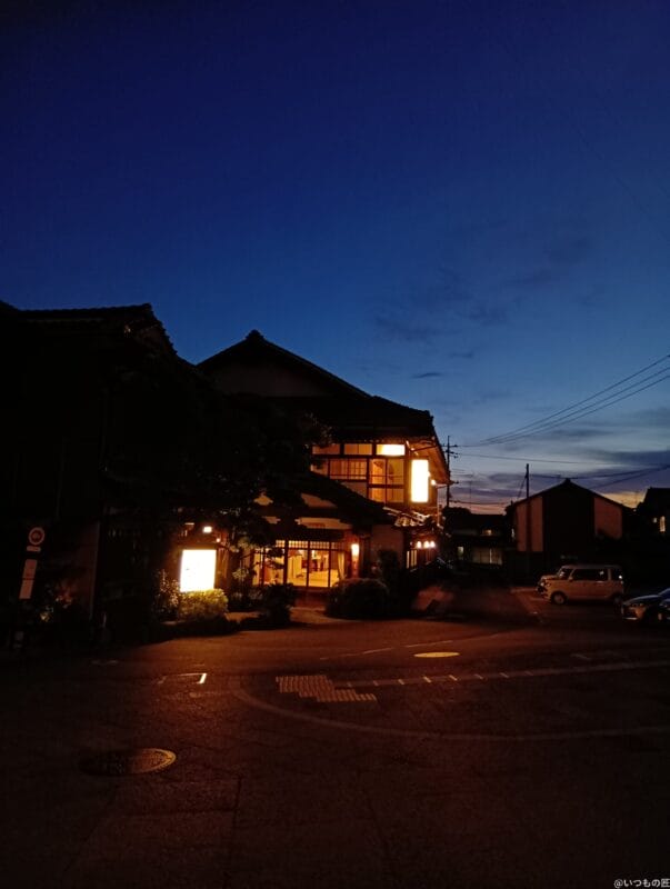 AQUOS wish4 カメラ
AQUOS wish4 で夜間撮影した写真