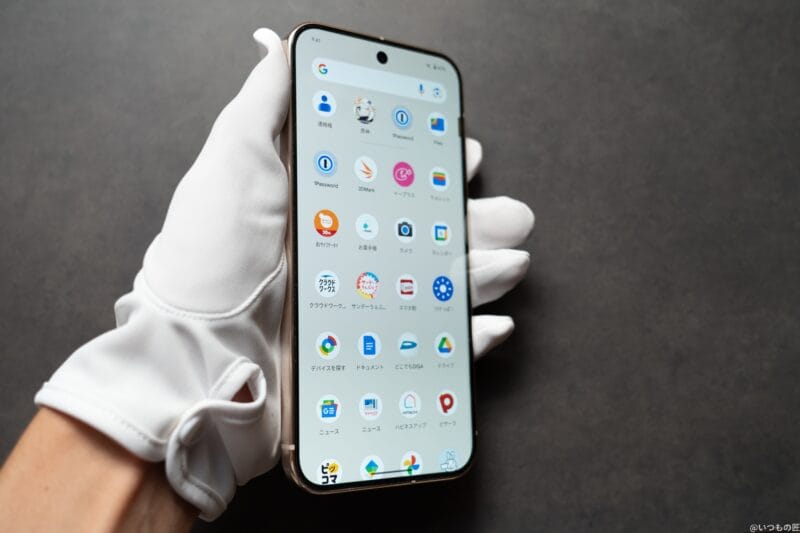 Google Pixel 9 Pro XL 口コミ 評判
片手持ちのサイズ感