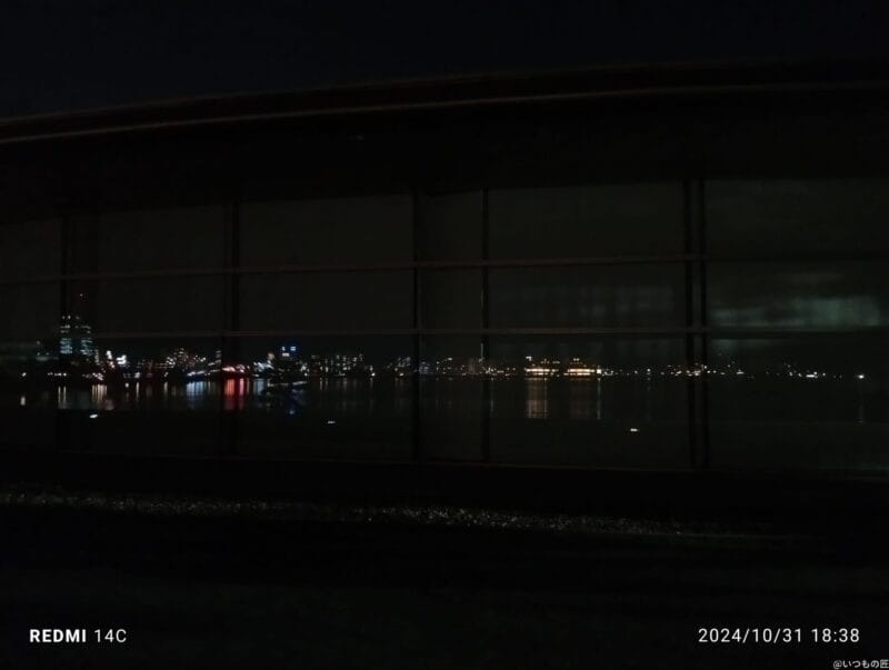 Xiaomi Redmi 14C カメラ
Xiaomi Redmi 14C で撮影した夜景写真
